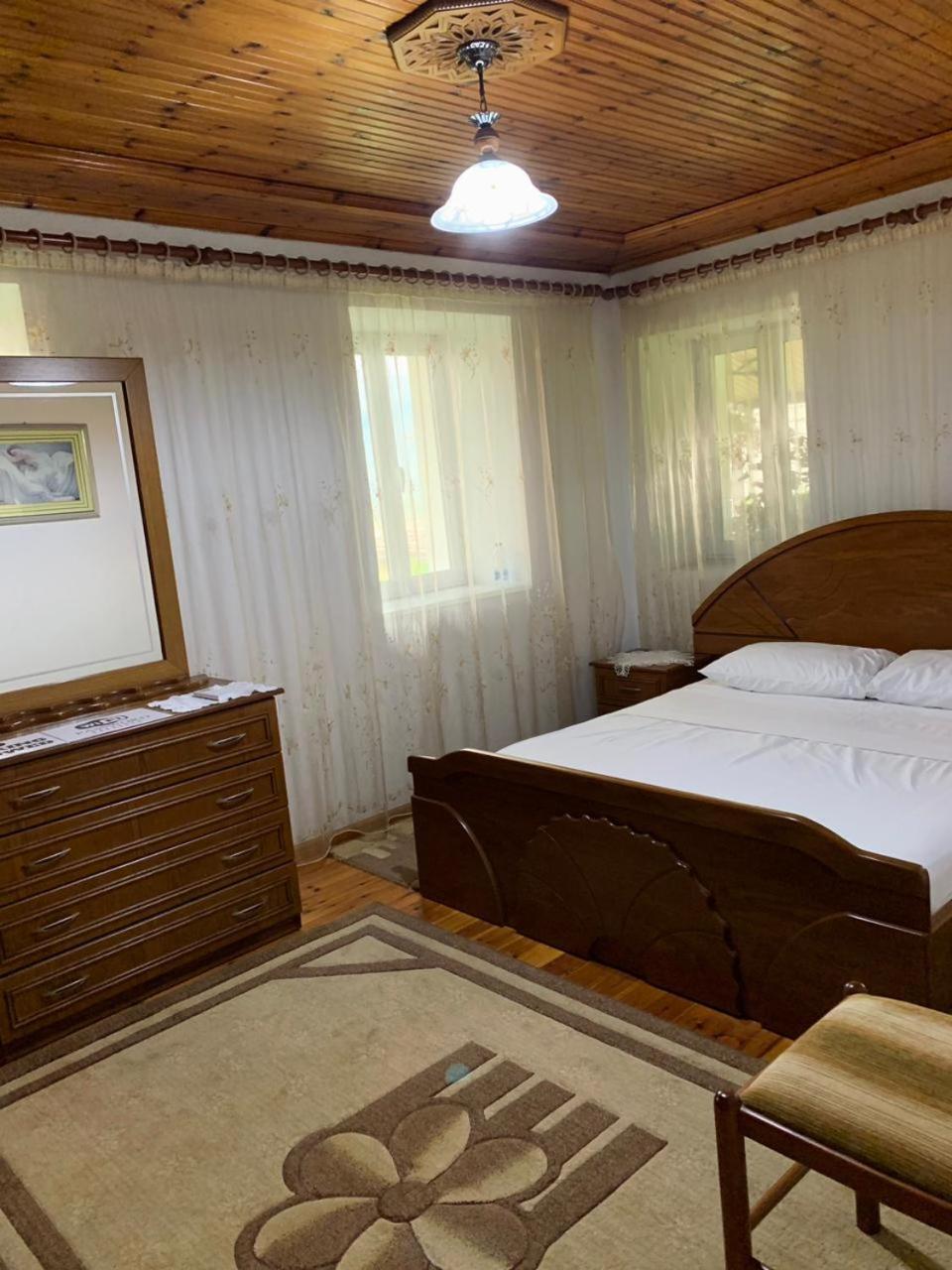 Geri Guesthouse จีโรคาสเตอร์ ภายนอก รูปภาพ